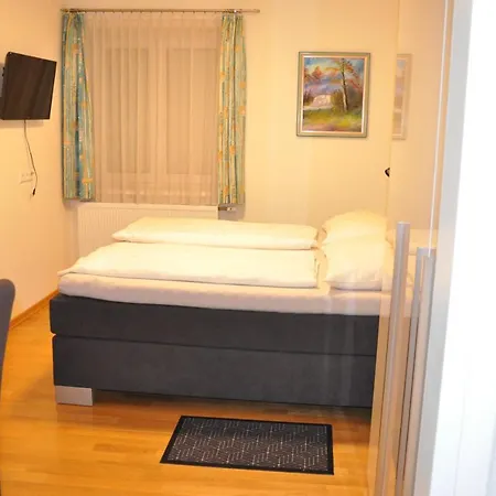 Sonnblick بيت ضيافة 3*